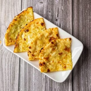 Chilli, Cheese and Capsicum Naan